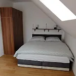 Appartement V Královském údolí Králŭv Dvŭr