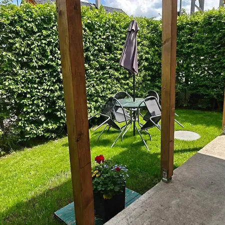 Apartament V Kralovskem Udoli S Predzahradkou *